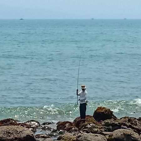 סוקאבומי Oyo 951 Cempaka Ratu Beach Resort מראה חיצוני תמונה