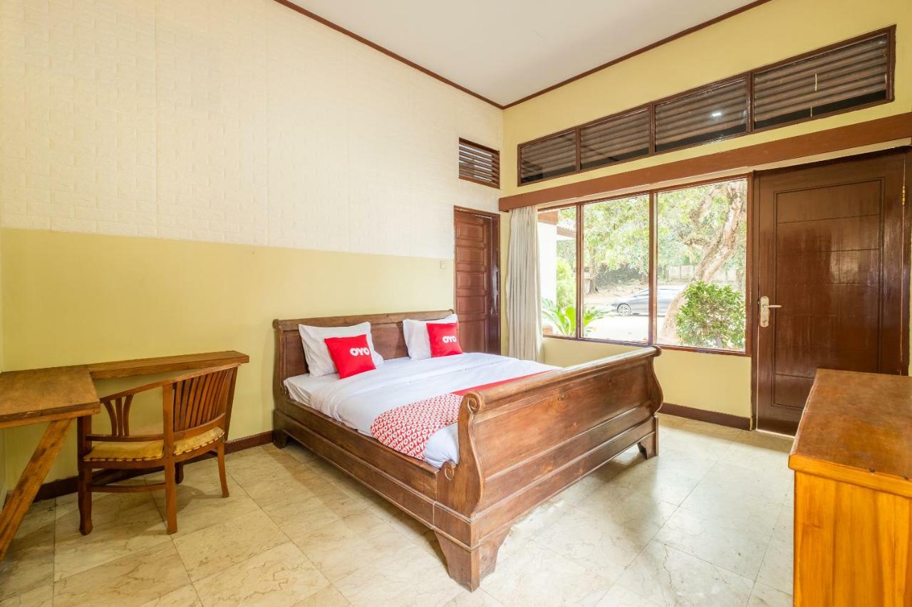 סוקאבומי Oyo 951 Cempaka Ratu Beach Resort מראה חיצוני תמונה