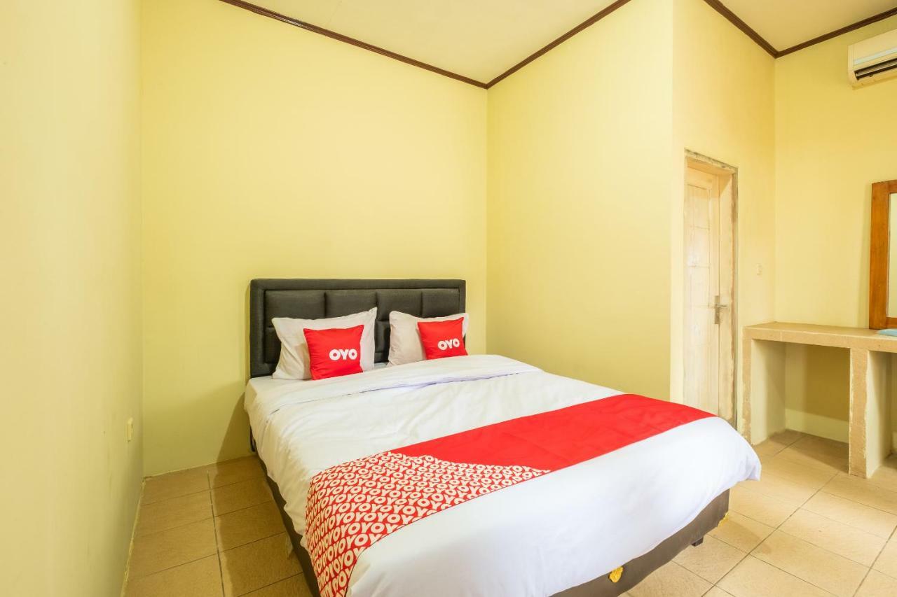 סוקאבומי Oyo 951 Cempaka Ratu Beach Resort מראה חיצוני תמונה