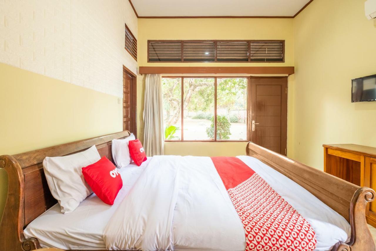 סוקאבומי Oyo 951 Cempaka Ratu Beach Resort מראה חיצוני תמונה