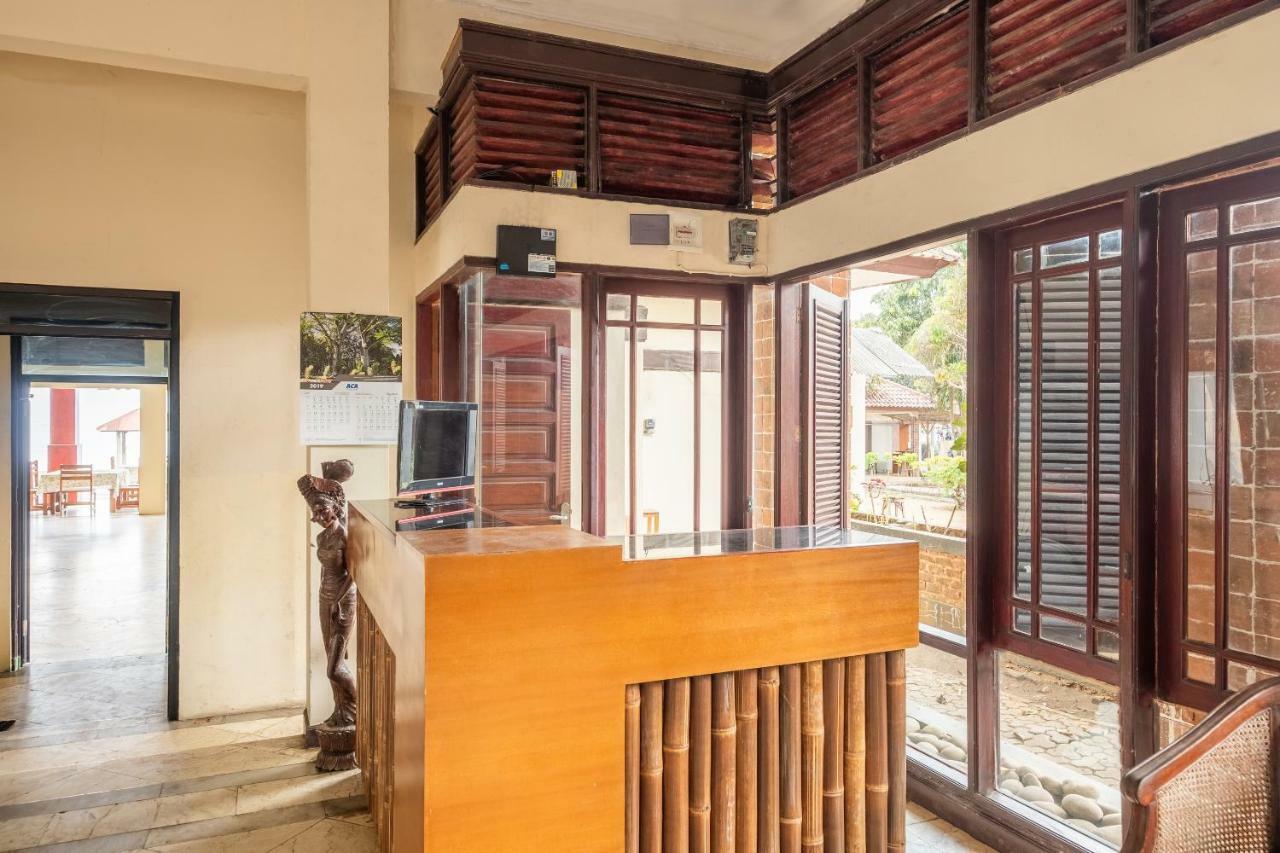 סוקאבומי Oyo 951 Cempaka Ratu Beach Resort מראה חיצוני תמונה
