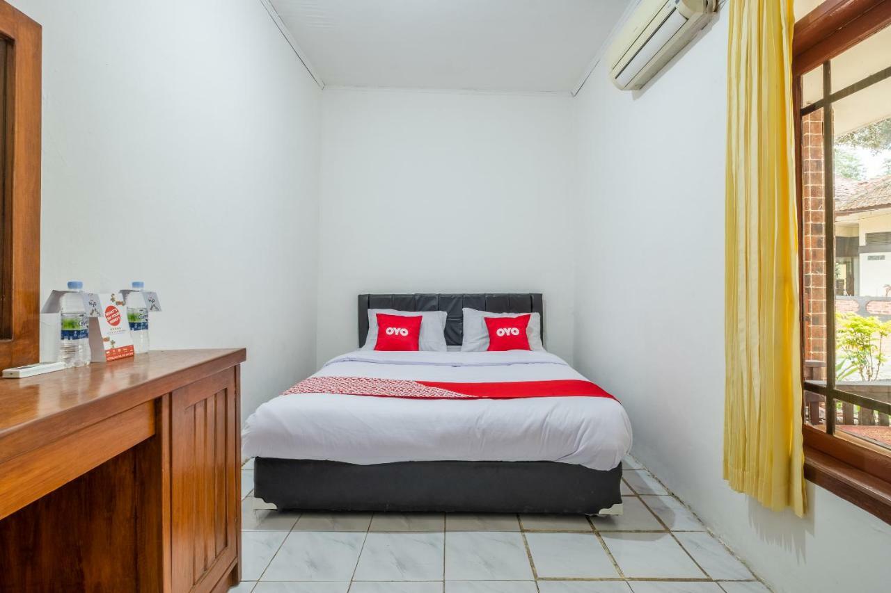 סוקאבומי Oyo 951 Cempaka Ratu Beach Resort מראה חיצוני תמונה